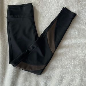 Women’s athletic pants NEW NEVER WORN